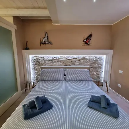 Little Queen-by Goccia Di Apartment Desenzano del Garda