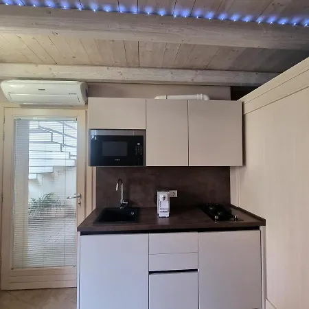 Apartment Little Queen-by Goccia Di *